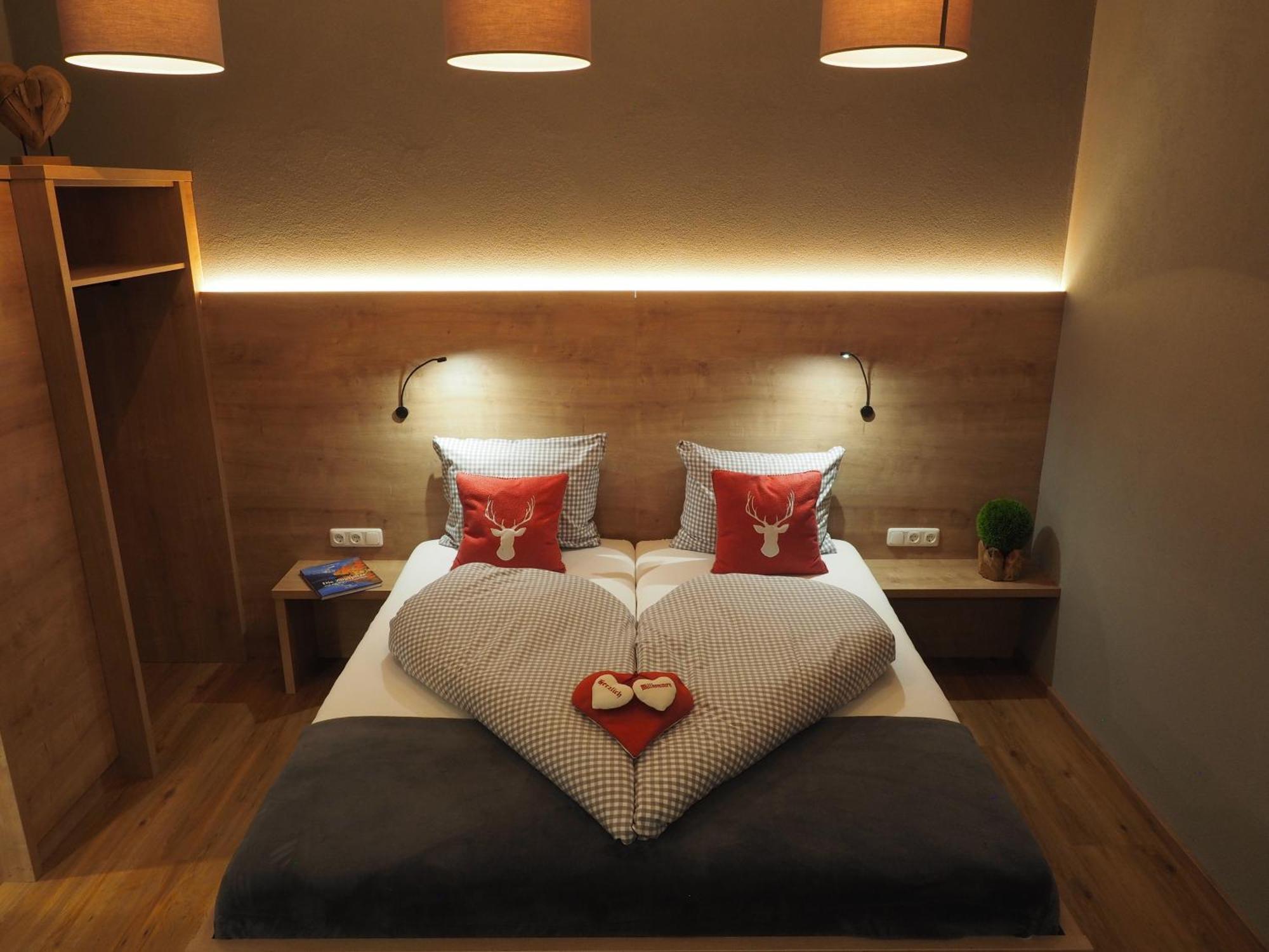 Haus Alpengluehen Apartment Ервалд Екстериор снимка