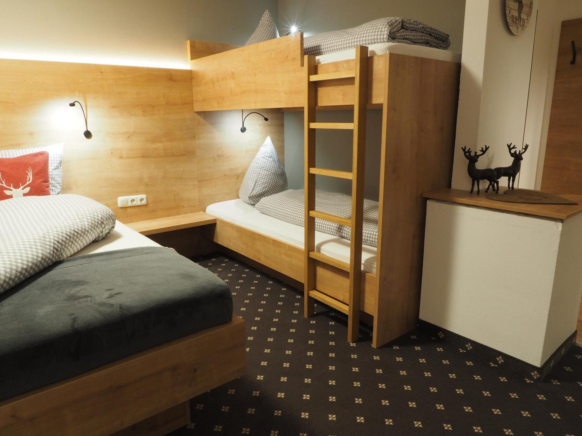 Haus Alpengluehen Apartment Ервалд Екстериор снимка